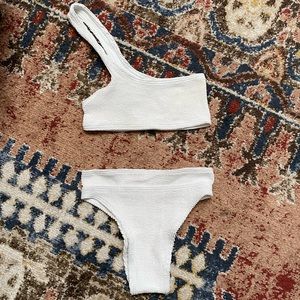 Bond Eye 2 piece set Samira top & Savannah high waist bottom. One size fits all!